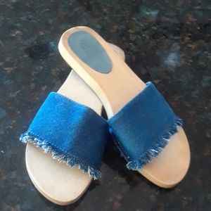 NWOT, VTG, Gap wooden & Denim slip ons